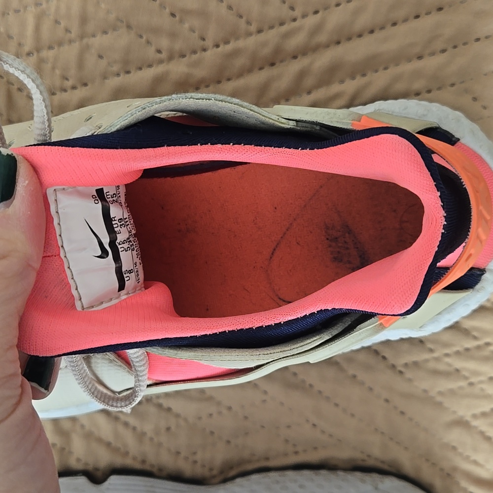 Nike Women's Navy and Pink Sneakers - Picture 13 of 13